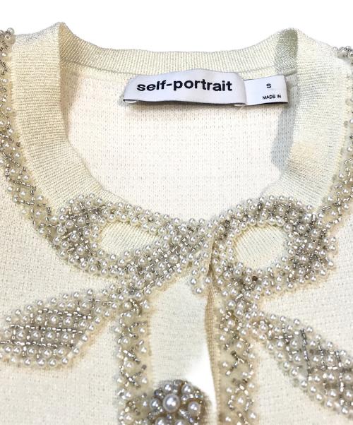 SELF PORTRAIT（セルフ ポートレイト）SELF PORTRAIT (セルフ ポートレイト) CREAM BOW KNIT MINI DRESS　AW23-916S-C ホワイト サイズ:Sの古着・服飾アイテム