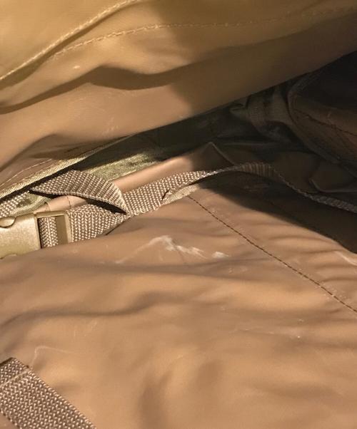 S.O.C（エスオーシー）S.O.C (エスオーシー) アサルトパック ベージュの古着・服飾アイテム