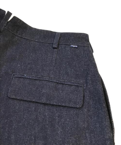 LEVI'S（リーバイス）LEVI'S (リーバイス) BLUETAB™ プリーツトラウザー ジーンズ　004T1-0000 インディゴ サイズ:W32の古着・服飾アイテム