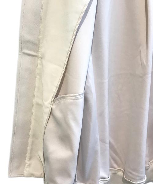 UNFILO（アンフィーロ）UNFILO (アンフィーロ) BEAUTY MOVE ヘビロテ ブルゾン　JK.UM.GW.0700 アイボリー サイズ:Mの古着・服飾アイテム