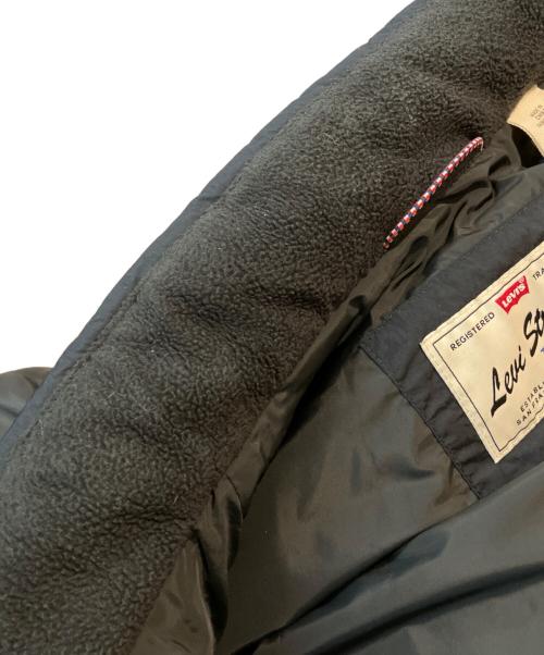 LEVI'S（リーバイス）LEVI'S (リーバイス) ROCKRIDGE ショートダウンジャケット ブラック サイズ:Lの古着・服飾アイテム