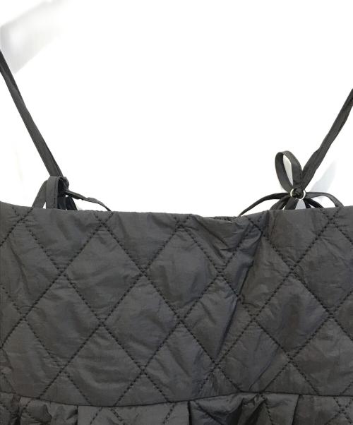 DONOBAN（ドノバン）DONOBAN (ドノバン) フラワーキルティングワンピース ブラック サイズ:free 未使用品の古着・服飾アイテム