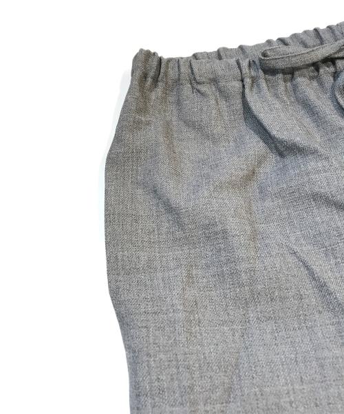 Gypsohila（ジプソフィア）Gypsohila (ジプソフィア) Relaxy Slacks　GPB-302 グレー サイズ:36 未使用品の古着・服飾アイテム