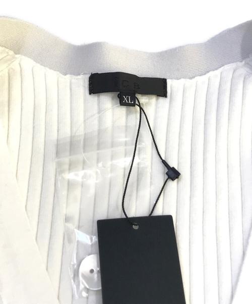 icB（アイシービー）icB (アイシービー) Vネックカーディガン　6939574 ホワイト サイズ:XL 未使用品の古着・服飾アイテム