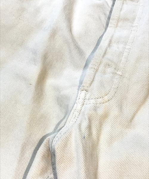 LEVI'S（リーバイス）LEVI'S (リーバイス) デニムパンツ ベージュ サイズ:W33の古着・服飾アイテム