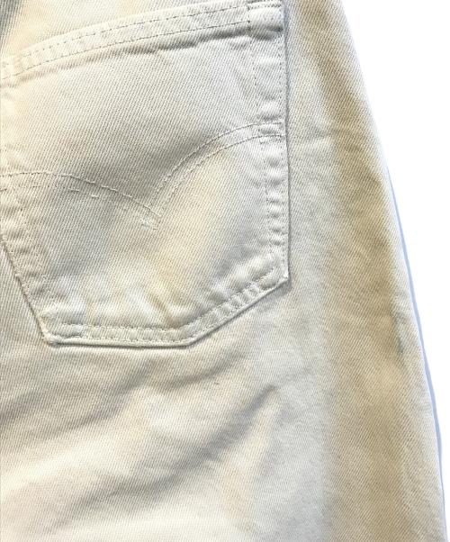 LEVI'S（リーバイス）LEVI'S (リーバイス) デニムパンツ ベージュ サイズ:W33の古着・服飾アイテム