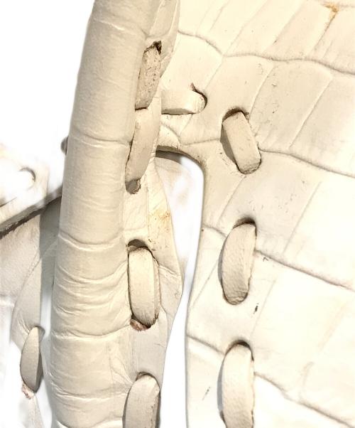 Carving Tribes（カービングトライブス）CARVING TRIBES (カービングトライブス) ハンドバッグ ホワイトの古着・服飾アイテム