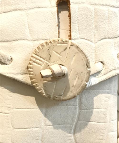 Carving Tribes（カービングトライブス）CARVING TRIBES (カービングトライブス) ハンドバッグ ホワイトの古着・服飾アイテム