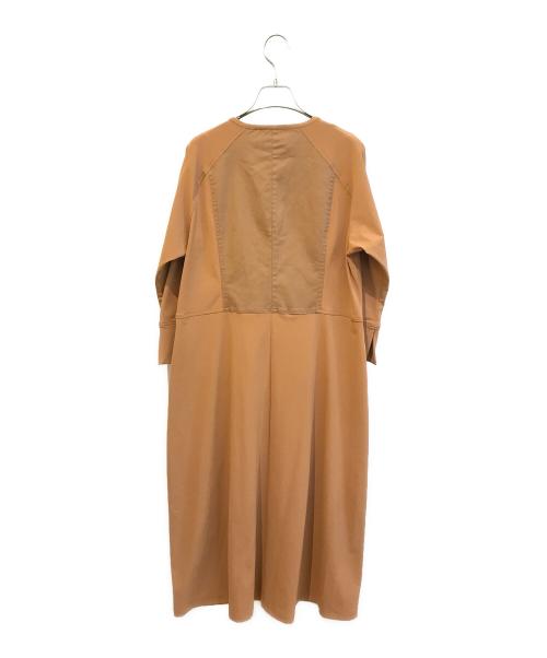 TRUNK HIROKO KOSHINO（トランク ヒロコ コシノ）TRUNK HIROKO KOSHINO (トランク ヒロコ コシノ) フロントフリルワンピース ベージュ サイズ:38の古着・服飾アイテム
