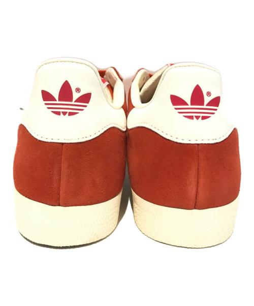 adidas（アディダス）adidas (アディダス) ローカットスニーカー GY7339 オレンジ サイズ:26.5の古着・服飾アイテム