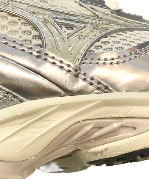 NEW BALANCE（ニューバランス）NEW BALANCE (ニューバランス) WAVE RIDER 10 D1GA243104 ホワイト×シルバー サイズ:27の古着・服飾アイテム