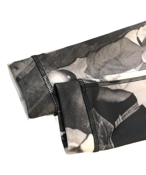 BURBERRY LONDON（バーバリーロンドン）BURBERRY LONDON (バーバリーロンドン) 転写ハーフジップカットソー グレー サイズ:XSの古着・服飾アイテム