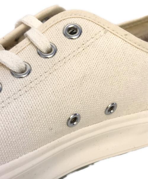 KENZO（ケンゾー）KENZO (ケンゾー) SCHOOL LOW TOP SNEAKERS アイボリー サイズ:25の古着・服飾アイテム