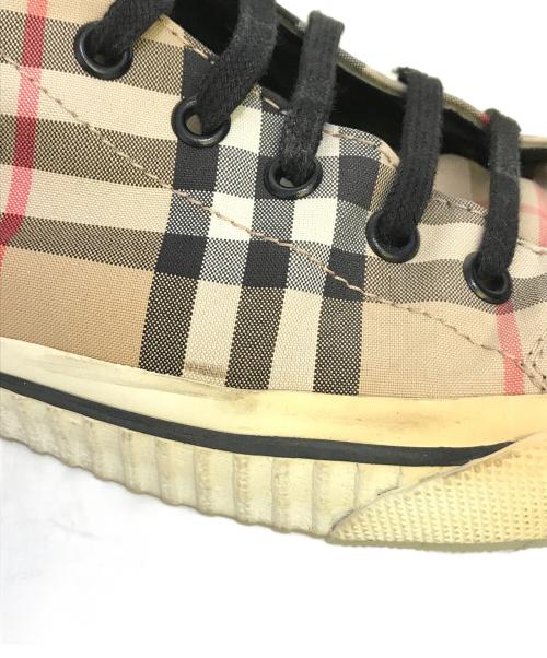 BURBERRY（バーバリー）BURBERRY (バーバリー) ノバチェックハイカットスニーカー ベージュ サイズ:SIZE 40 1/2の古着・服飾アイテム