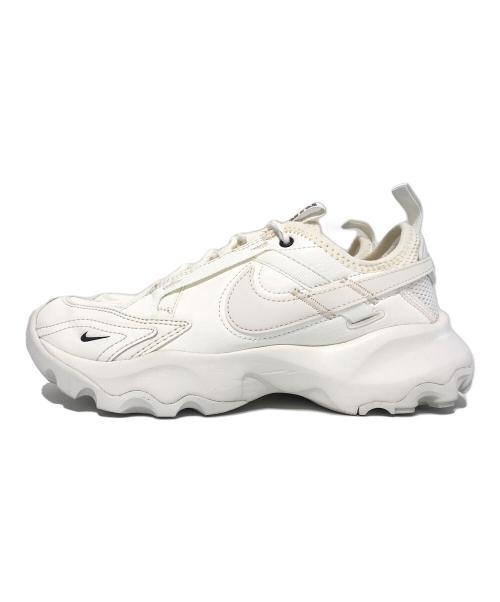 NIKE（ナイキ）NIKE (ナイキ) ローカットスニーカー　DD9682-100 ホワイト サイズ:23.5の古着・服飾アイテム