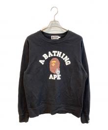 A BATHING APE（アベイシングエイプ）の古着「GO APE POINTER COLLEGE CREWNECK　001SWK251001M」｜ブラック