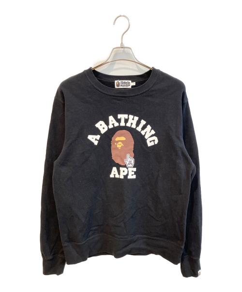 A BATHING APE（アベイシングエイプ）A BATHING APE (アベイシングエイプ) GO APE POINTER COLLEGE CREWNECK　001SWK251001M ブラック サイズ:Lの古着・服飾アイテム
