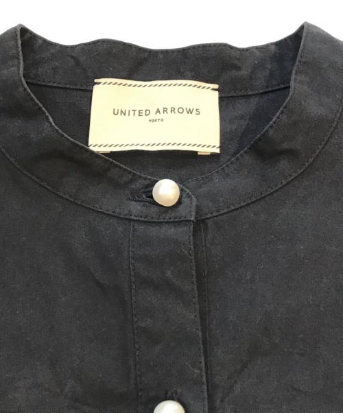 UNITED ARROWS（ユナイテッドアローズ）UNITED ARROWS (ユナイテッドアローズ) パールモチーフ ギャザー ブラウス ブラック サイズ:Ｓの古着・服飾アイテム