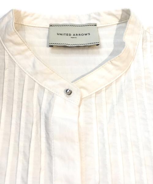 UNITED ARROWS（ユナイテッドアローズ）UNITED ARROWS (ユナイテッドアローズ) ピンタック ショートスリーブ ブラウス ホワイト サイズ:freeの古着・服飾アイテム