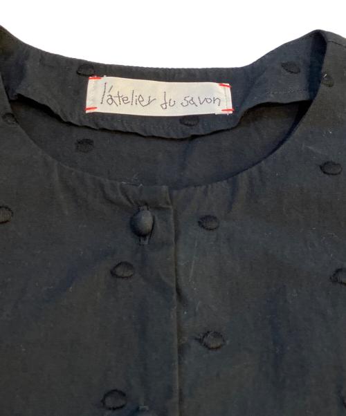 l'atelier du savon（アトリエドゥサボン）l'atelier du savon (アトリエドゥサボン) ドット刺繍ブラウス 73-01-BL-010-22-1 ブラック サイズ:Freeの古着・服飾アイテム