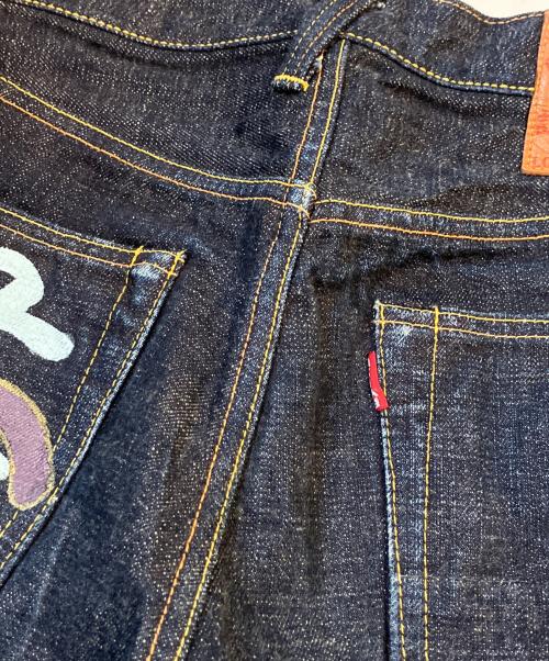 EVISU（エヴィス）EVISU (エヴィス) カスタムペイントデニムパンツ インディゴ サイズ:32の古着・服飾アイテム