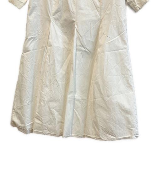 Bibiy.（ビビィ）Bibiy. (ビビィ) ワンピース ホワイト サイズ:Freeの古着・服飾アイテム