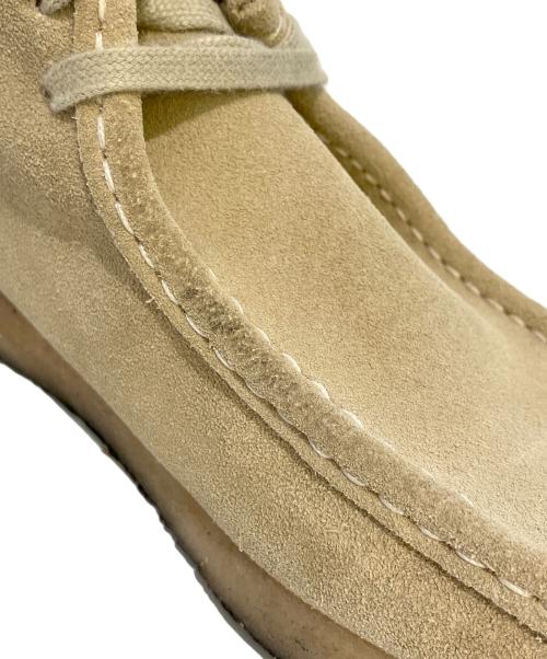 CLARKS（クラークス）CLARKS (クラークス) ワラビーブーツ ベージュ サイズ:23.5の古着・服飾アイテム