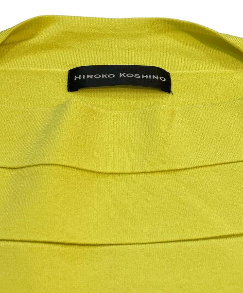 HIROKO KOSHINO（ヒロコ コシノ）HIROKO KOSHINO (ヒロコ コシノ) レーヨンストレッチタックニット　RHFEV-86490 イエロー サイズ:38 未使用品の古着・服飾アイテム
