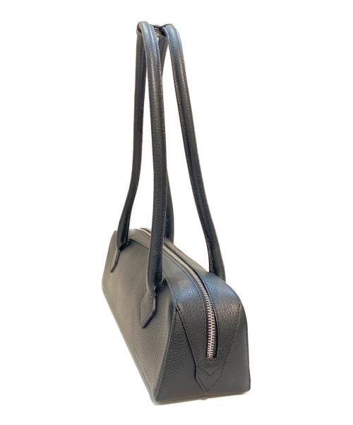 AULENTTI（オウレンティ）AULENTTI (オウレンティ) BUGETTE BAG ブラックの古着・服飾アイテム