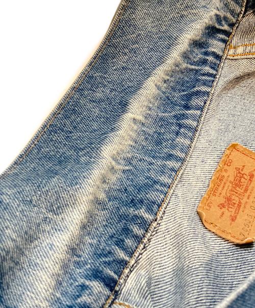 LEVI'S（リーバイス）LEVI'S (リーバイス) 70'Sスタッズカスタム4thデニムジャケット インディゴ サイズ:36の古着・服飾アイテム