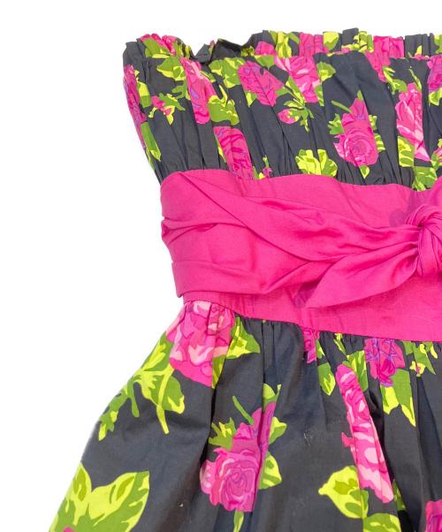 BETSEY JOHNSON（ベッツィジョンソン）BETSEY JOHNSON (ベッツィジョンソン) ノースリーブワンピース ピンク×ブラックの古着・服飾アイテム