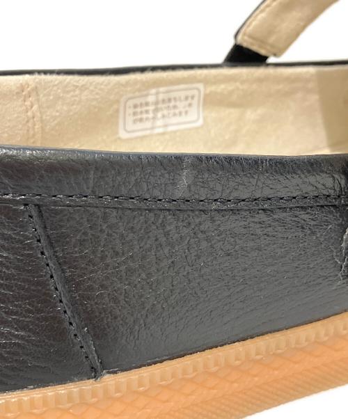 MINNETONKA（ミネトンカ）MINNETONKA (ミネトンカ) RED WOOD RIVER (レッドウッドリバー) Tストラップ フラットシューズ ブラック サイズ:24.5の古着・服飾アイテム