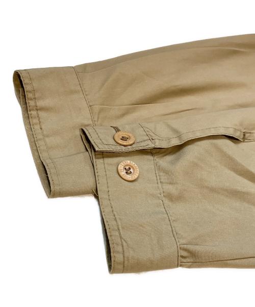 LEVI'S（リーバイス）LEVI'S (リーバイス) ミリタリージャケット ベージュ サイズ:42の古着・服飾アイテム
