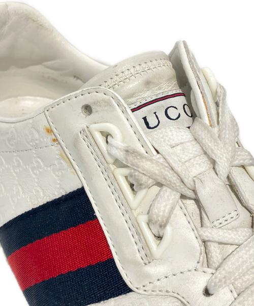 GUCCI（グッチ）GUCCI (グッチ) スニーカー　233334　マイクログッチシマ サイドライン ホワイト サイズ:7 1/2の古着・服飾アイテム