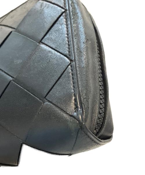 BOTTEGA VENETA（ボッテガベネタ）BOTTEGA VENETA (ボッテガベネタ) トイレタリーケース　マキシイントレチャート ブラックの古着・服飾アイテム