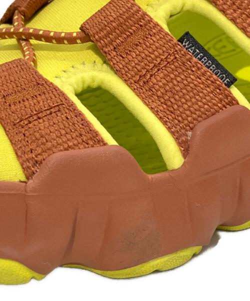 KEEN（キーン）KEEN (キーン) emmi (エミ) サンダル　1030198　HYPERPORT H2 ブラウン×イエロー サイズ:24の古着・服飾アイテム