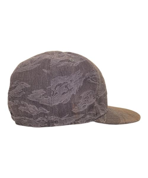 New Era（ニューエラ）New Era (ニューエラ) SUPREME (シュプリーム) キャップ グレーの古着・服飾アイテム