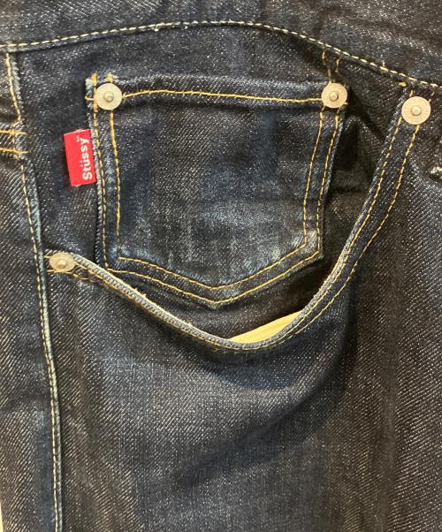 stussy（ステューシー）stussy (ステューシー) バックプリントデニムパンツ インディゴ サイズ:38の古着・服飾アイテム