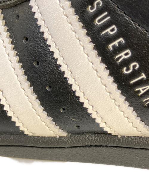 adidas（アディダス）adidas (アディダス) SUPERSTAR SQ W KI0201 ブラック サイズ:26cmの古着・服飾アイテム
