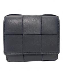 BOTTEGA VENETA（ボッテガベネタ）の古着「カセット マキシイントレチャート三つ折り財布　R00124010W」｜ネイビー