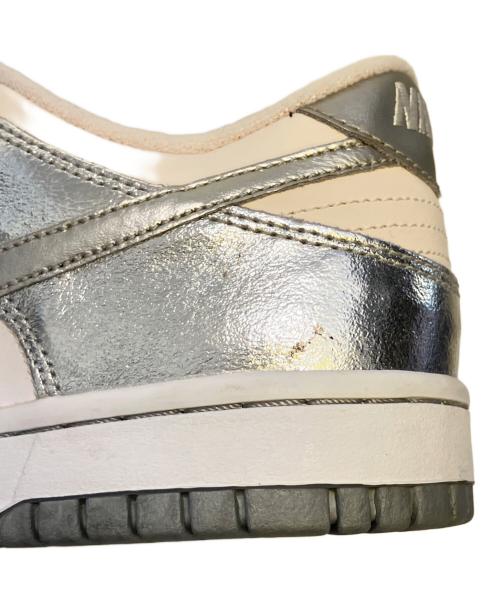 NIKE（ナイキ）NIKE (ナイキ) Nike Dunk Low GS 'White Metallic Silver' 309601-105 シルバー サイズ:25の古着・服飾アイテム