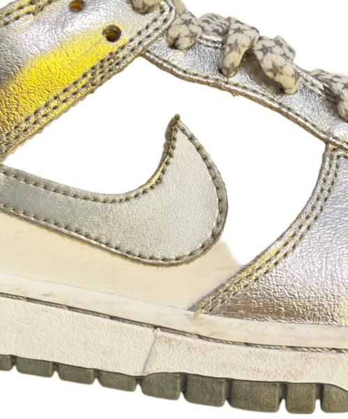 NIKE（ナイキ）NIKE (ナイキ) Nike Dunk Low GS 'White Metallic Silver' 309601-105 シルバー サイズ:25の古着・服飾アイテム