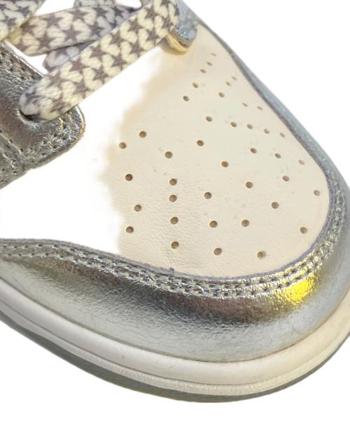 NIKE（ナイキ）NIKE (ナイキ) Nike Dunk Low GS 'White Metallic Silver' 309601-105 シルバー サイズ:25の古着・服飾アイテム