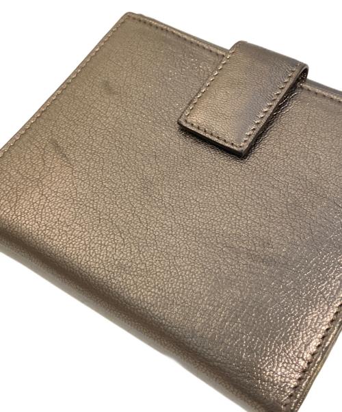 Salvatore Ferragamo（サルヴァトーレ フェラガモ）Salvatore Ferragamo (サルヴァトーレ フェラガモ) レザー二つ折り財布 シルバーの古着・服飾アイテム