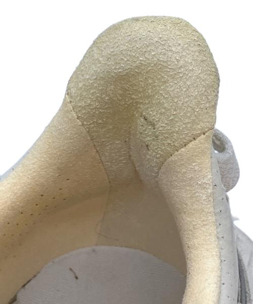 UGG（アグ）UGG (アグ) V2 NUBUCK ホワイト サイズ:24の古着・服飾アイテム