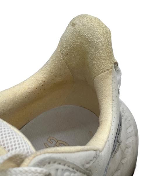 UGG（アグ）UGG (アグ) V2 NUBUCK ホワイト サイズ:24の古着・服飾アイテム