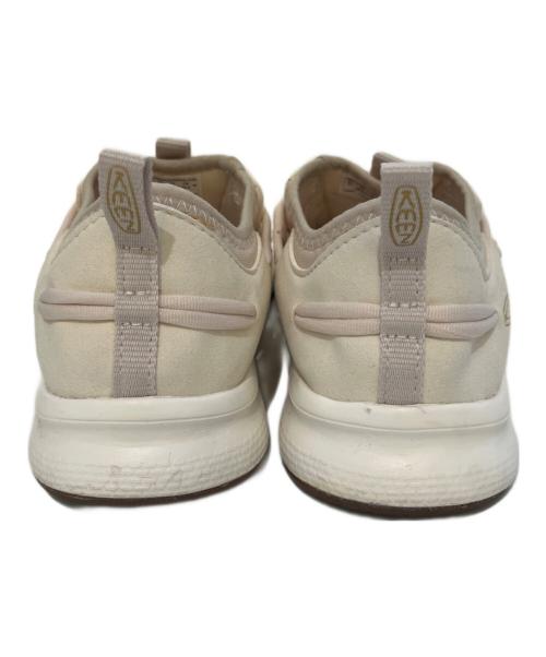 KEEN（キーン）KEEN (キーン) UNEEK O3 アイボリー サイズ:23.5の古着・服飾アイテム