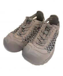 KEEN（キーン）の古着「ユニーク ネクシス　1028961」｜グレー