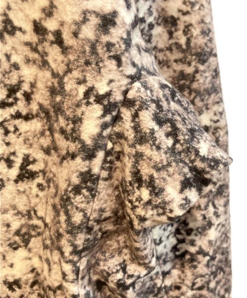 ISSEY MIYAKE（イッセイミヤケ）ISSEY MIYAKE (イッセイミヤケ) AbstractTexturedJacket　IM13FD059 ベージュ×ブラック サイズ:2の古着・服飾アイテム