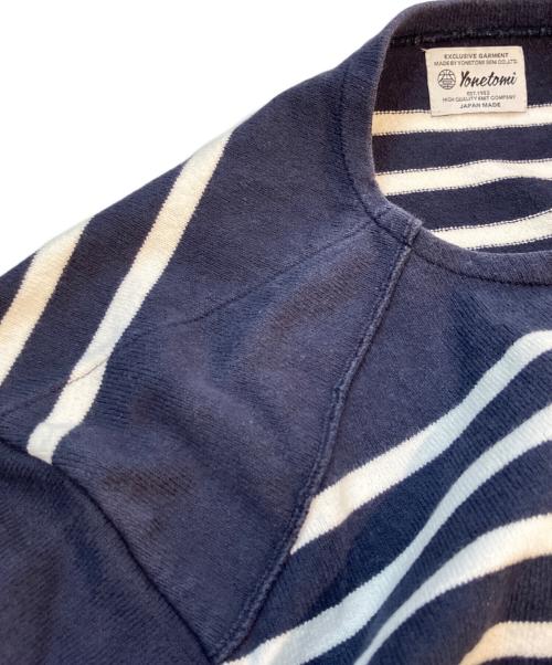 Yonetomi（ヨネトミ）yonetomi (ヨネトミ) ウェーブコットンパネルボーダーバスクセーター ネイビー サイズ:XLの古着・服飾アイテム